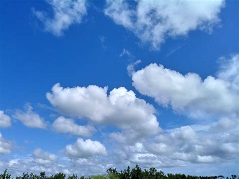 Gambar Awan Awan Biru Hari Yang Indah Langit Pemandangan Indah