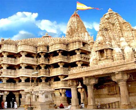 Lesser Known Facts About Lord Krishnas Dwarkadhish Temple In Dwarka
