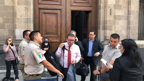 Vacuna pfizer aplicada en clínica de san nicolás es. Coronavirus, una epidemia hasta septiembre: Hugo López ...