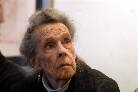 Tramoyam3 Leonora Carrington La Pintora Surrealista Muere A Los 94