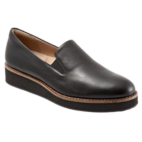 Softwalk Womens Whistle Walking Shoes Black Leather