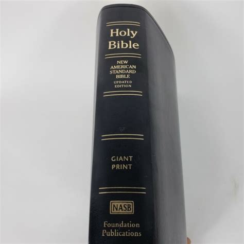 New American Standard Bible Giant Print Reference Nasb Update Black
