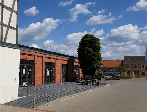 Jetzt die passende wohnung finden! Bibliothek und Stadtinformation im neuen Bürgerzentrum in ...