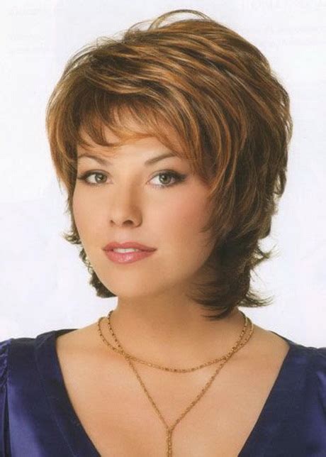 You can grow your hair healthy, also you will look really modern and attractive. Coiffure senior femme