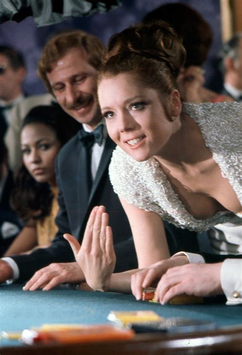 James Bond Mindig Is Gyönyörű Nőkkel Kavart Íme Az Eddigi Legdögösebb Bond Lányok Promotionshu