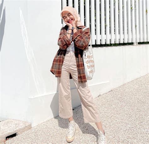 8 Inspirasi Outfit Hijab Bernuansa Earth Tone Ulya Salsabila