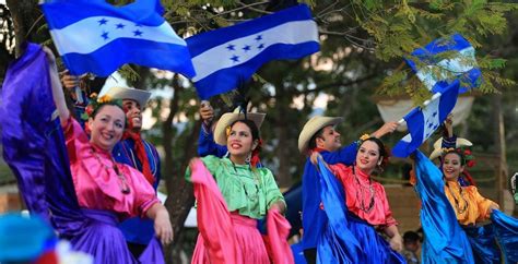 Honduras Celebra El Día Del Folklore Hondureño Diario RoatÁn