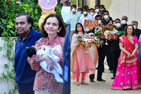 Nita Ambani Mukesh Ambani Cradle Isha Ambanis Twins As She Arrives In