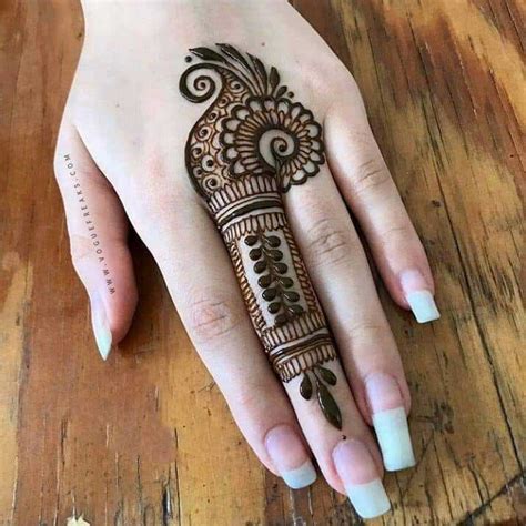 Latest Mehndi Designs Simple And Easy Collection