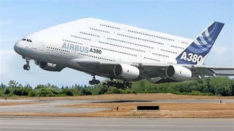 The Airbus A380 Biggest Passenger Plane In The World Youtube