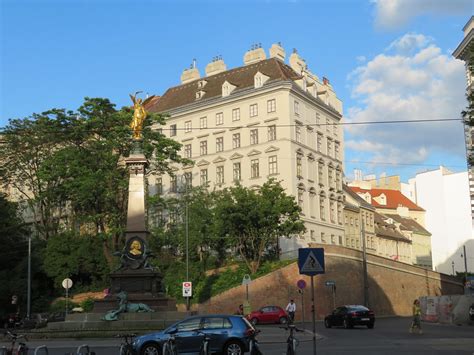 Tuesday to sunday and public holidays, 10 a.m. BEETHOVEN IN WIEN - EIN STADTSPAZIERGANG ZU BEETHOVENS ...