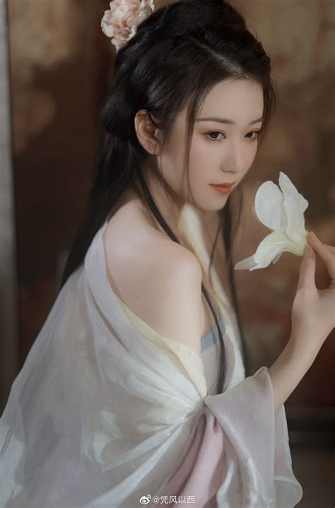 Chinese Women Brunette Women Asian Pale Hanfu Long Hair Chinese