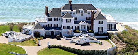 Most Expensive Celebrity Homes In The Hamptons Neighborood Luxury Safes