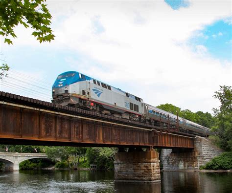 State Celebrates Return Of Amtrak Trains With 1 Rides At Bellows Falls