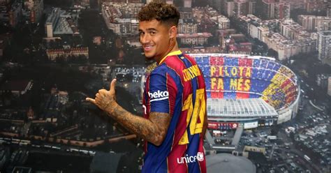 Retiring jersey numbers in english football is not that common. History behind Coutinho's new squad number: how Johan ...