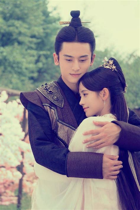 Yun xi is naturally talented in medical science and proficient in traditional medicine, but suffers from the jealousy and avoidance of others. Legend of Yun Xi 《芸汐传》 - Ju Jing Yi, Zhang Zhe Han, Yalkun ...