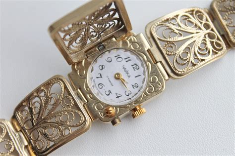 Yanka Vintage Russian Watch Chaika Ladies Wrist Watch From Etsy