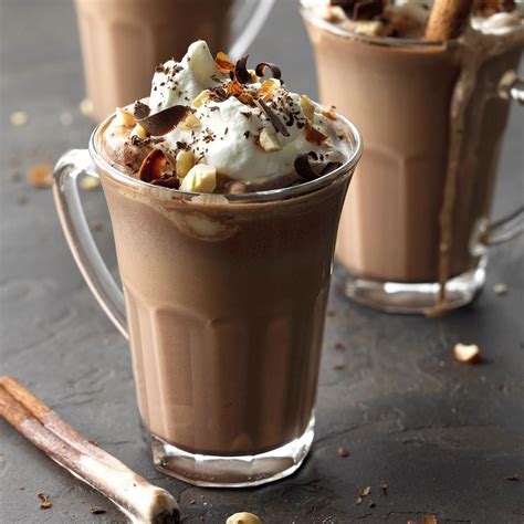 Hazelnut Hot Chocolate | Reader's Digest Canada