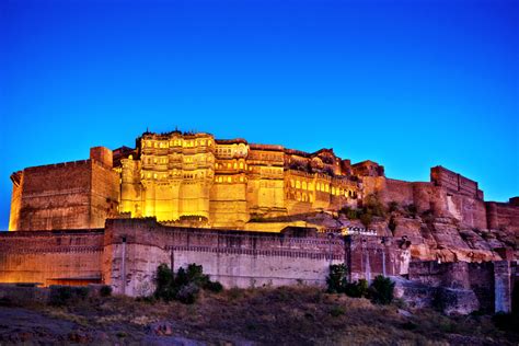15 Most Stunning And Majestic Forts In India I Travel Earth