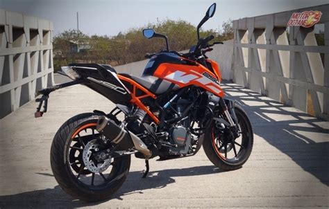 Expected to get rs 2 lakh price tag a leading bike maker ktm is now it is planning to launch bs6 variant of the popular model ktm duke 250 in india. 2017 KTM Duke 250 Price, Features, Specifications