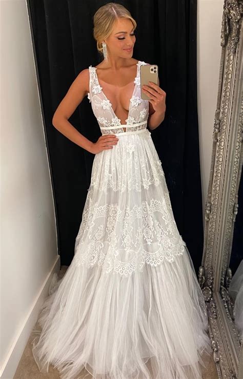 Vestido De Noiva Simples 30 Modelos Elegantes Para Casamento Intimista E Casamento Civil