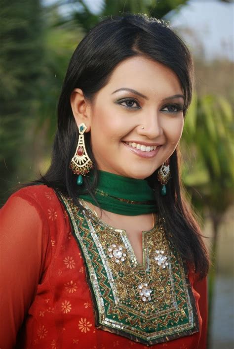 Bangladeshi Model Actress Nowshin Biography