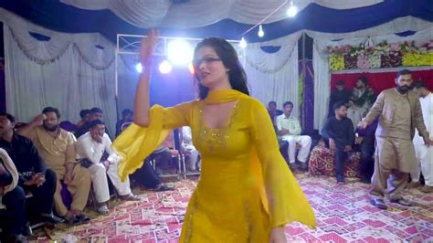 Dhola Tera Dadha Sohna Ay Raheel Rawal Sanam Malik Latest Dance