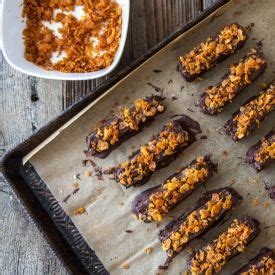 From plant based comfort foods, to vegan cheeses, to desserts, we have everything you need to stay satisfied and to get healthy. Vegan Store Bought Desserts / 11 Hummus Recipes That Will Make You Ditch Store-Bought ... / They ...