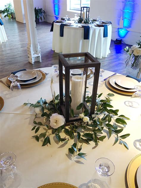 Wedding Centerpieces With Simple Greenery Wedding Centerpieces