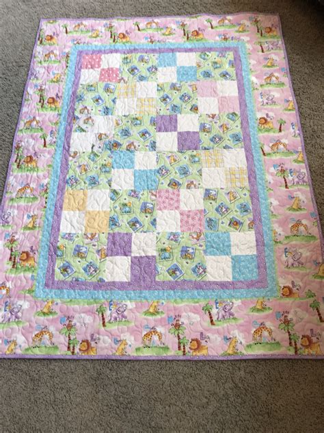 Super Fast And Easy Baby Quilt Panel Quilts Quilts Baby Quilts