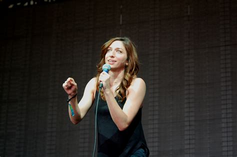 The show will be held at the beverly hilton hotel in beverly hills, calif. Gettin' Cozy with Comedian Chelsea Peretti