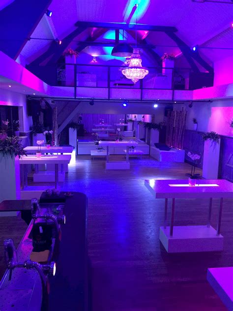 Partycentrum Van Opstal In Berkel Enschot Lees 4 DJ Reviews Van Onze DJ S