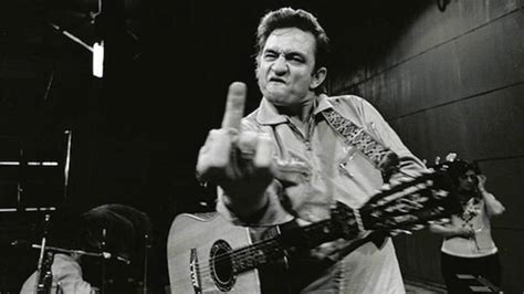 Johnny Cash La Lucha Contra Sus Propios Demonios Y Un Amor Destinado A Vivir La Peor De Las