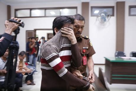 Count Gay Couple Sentenced To Lashes For Violating Sharia Law In