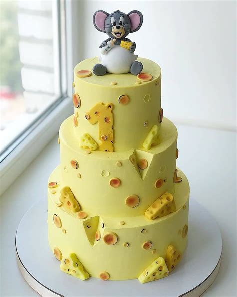 I made this cake for the son of one of my best friend. Secrets To A Perfect Cake 🍰 on Instagram: "Do you love Tom ...