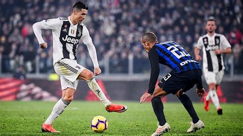 Cristiano Ronaldo Magic Skills Show Juventus 201820 Hd Youtube