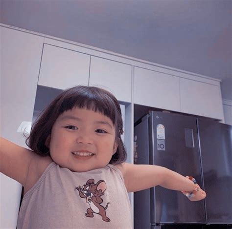 Pin De Ariisg Em Jinmiran Menina Japonesa Fotos Engraçadas De Bebês Bebês Coreanos