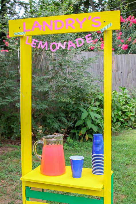 easy diy lemonade stand
