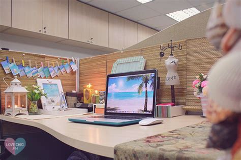 The good news is there are plenty of beach options for your house. Decorate Your Work Space | love chic