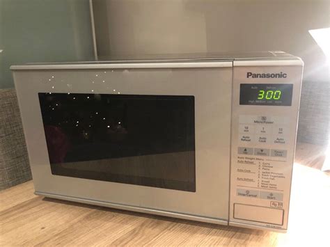 Panasonic Microwave Oven Nn E281 Used And Excellent Condition With