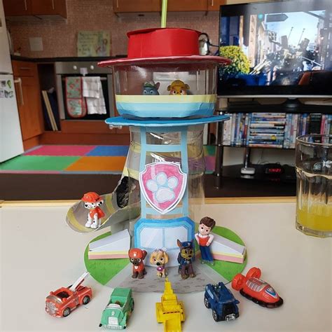 Jaaaaa… auch kleine hunde wollten stilvoll essen. I made my two year old a Paw Patrol tower as she loves the ...