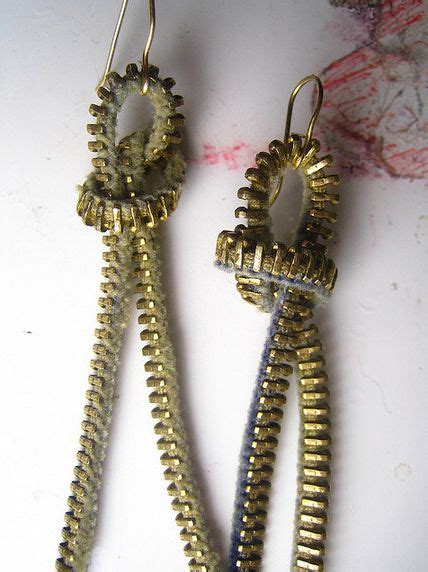 27 Amazing Zipper Fashion Diys Zipper Jewelry Diy Zipper Jewelry