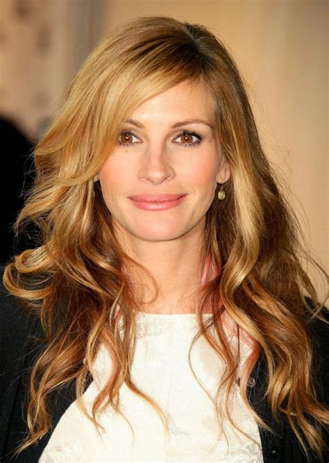 Julia Roberts American Actress Julia Fiona Roberts Biography