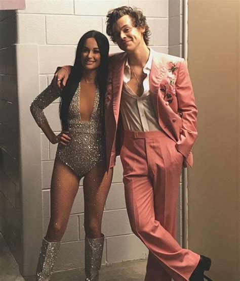 Harry Backstage In Dallas June 5 2018 Harry Styles Photos Harry Styles Clothes Style