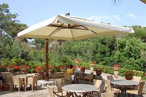 It turns your canopy into an outdoor cool space. MISTER | Eden Garden Australia