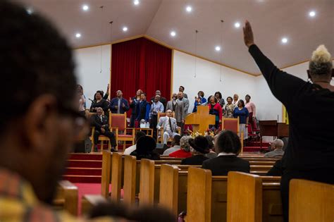 A Quiet Exodus Why Blacks Are Leaving White Evangelical Churches The