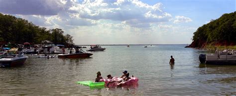 Maybe you would like to learn more about one of these? Touring Texas: Lake Ray Roberts