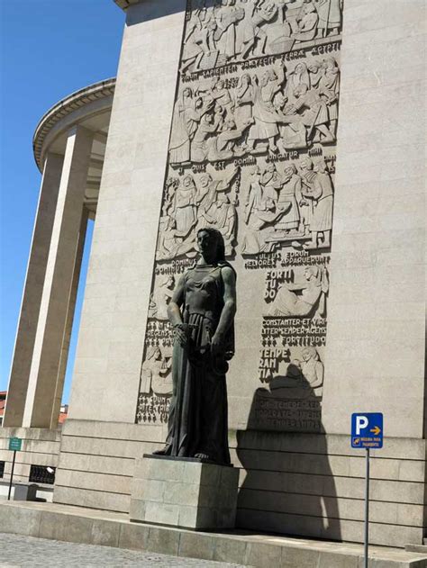 Palácio da justiça in porto holds a mystery waiting to be solved. Porto Tram 18 | PortugalVisitor - Travel Guide To Portugal