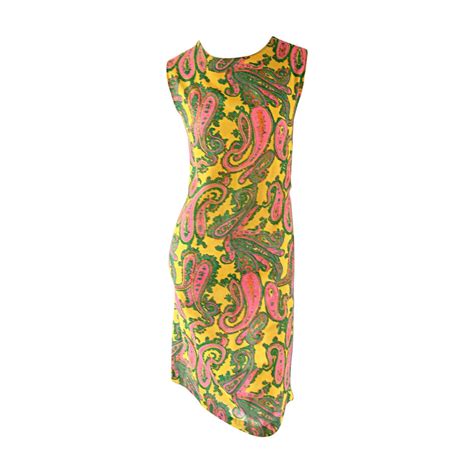 1960s yellow large size pink green paisley mod retro vintage cotton shift dress for sale at