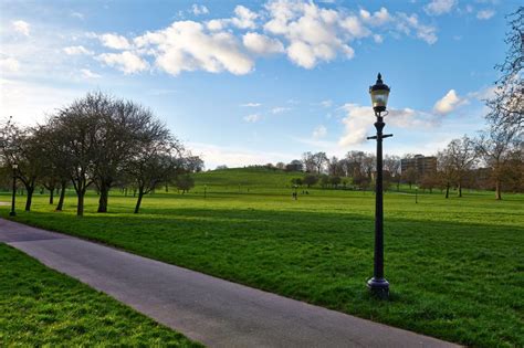 Maybe you would like to learn more about one of these? Primrose Hill - The Regent's Park - The Royal Parks